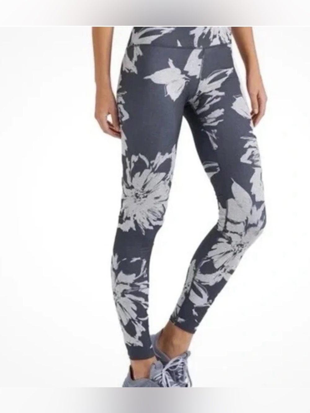 Vuori Clean Elevation dark blue and grey floral abstract Leggings Small